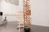 Una empleada destruye obra de arte en su afán de limpieza Una empleada destruye obra de arte en su afán de limpieza