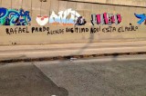 La policía reconoce que se “extralimitó” al eliminar los graffitis de la 26 La policía reconoce que se “extralimitó” al eliminar los graffitis de la 26